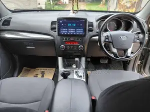 Kia Sorento 2011 SUV (Used)