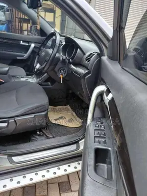 Kia Sorento 2011 SUV (Used)