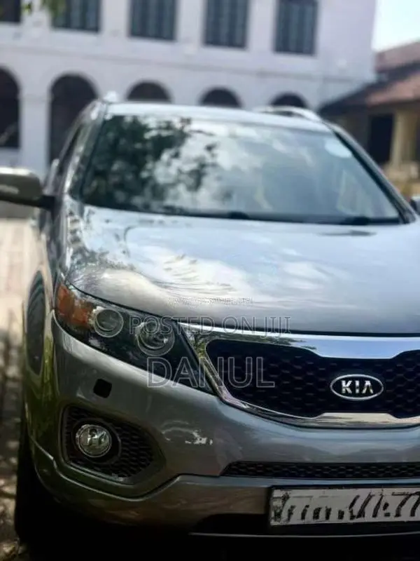 Kia SORENTO 2011 SUV (Used)