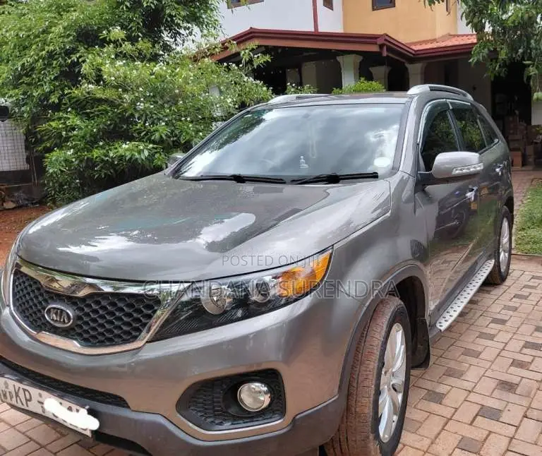 Kia Sorento 2011 SUV (Used)
