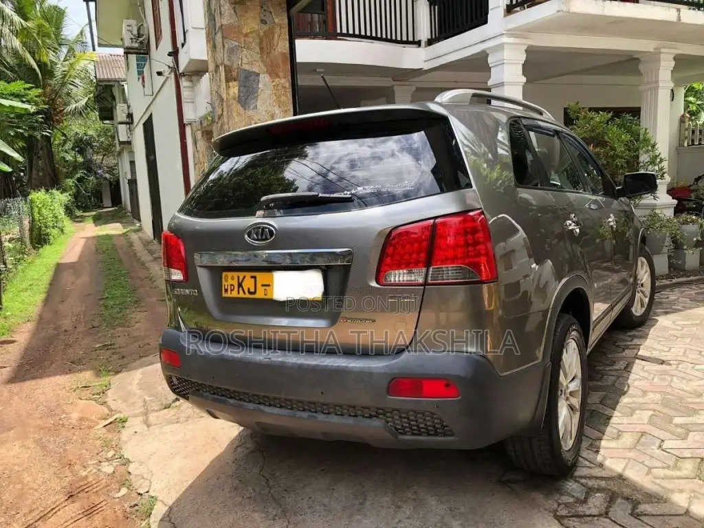 Kia Sorento 2010 SUV (Used)