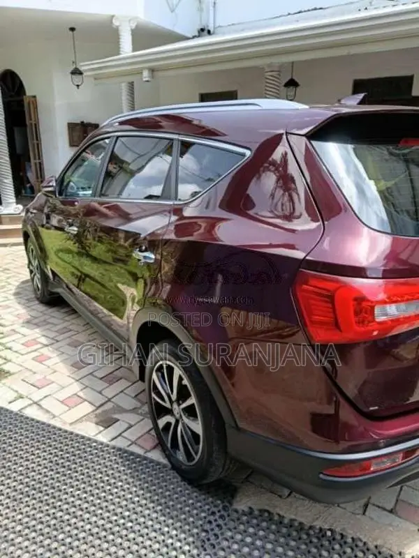 DFSK Glory 2019 SUV (Used)