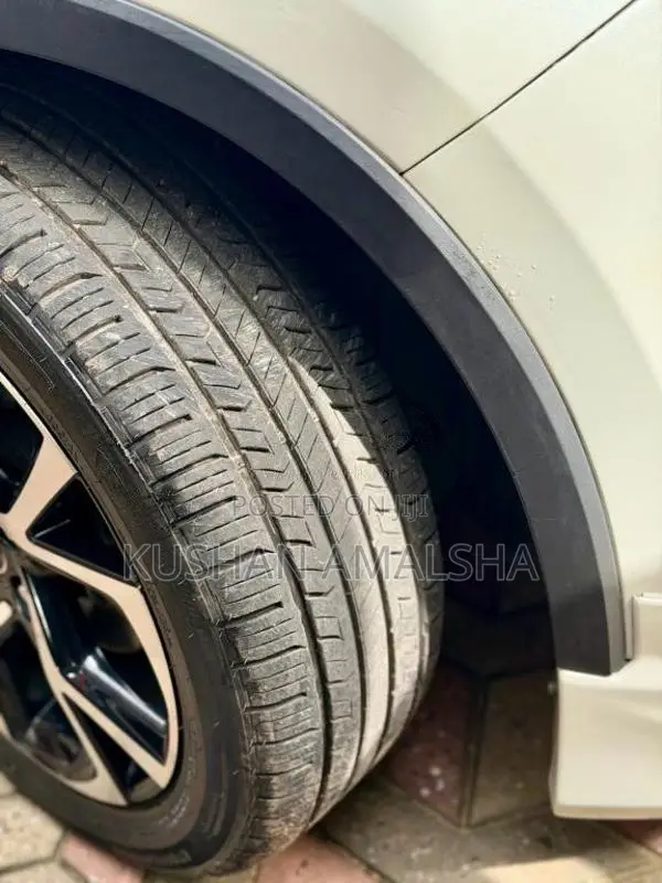 Toyota CHR 2018 SUV (Used)