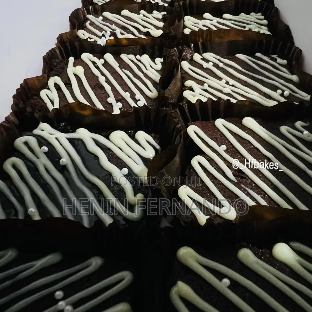 Customised Cakes and Brownies for All Occasions, Home Made With Love.