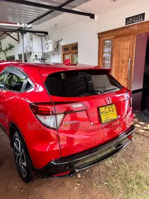 Honda Vezel 2016 SUV (Used)