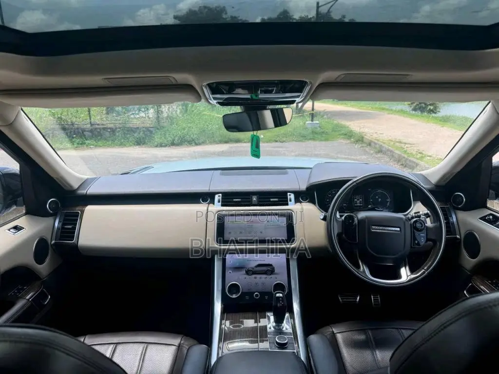 Land-Rover Range Rover P400biography 2017 SUV (Used)