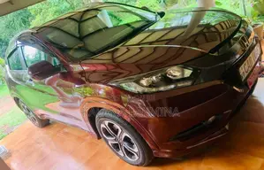 Honda Vezel 2014 SUV (Used)
