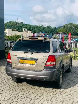 Kia Sorento 2004 SUV (Used)