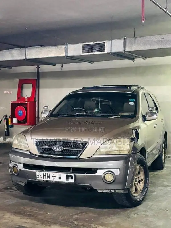 Kia Sorento 2004 SUV (Used)