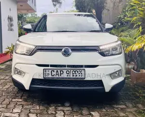 Micro Tivoli 2016 SUV (Used)