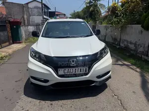 Honda Vezel Rs Sensing 2017 SUV (Used)