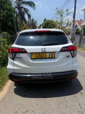 Honda Vezel Rs Sensing 2017 SUV (Used)