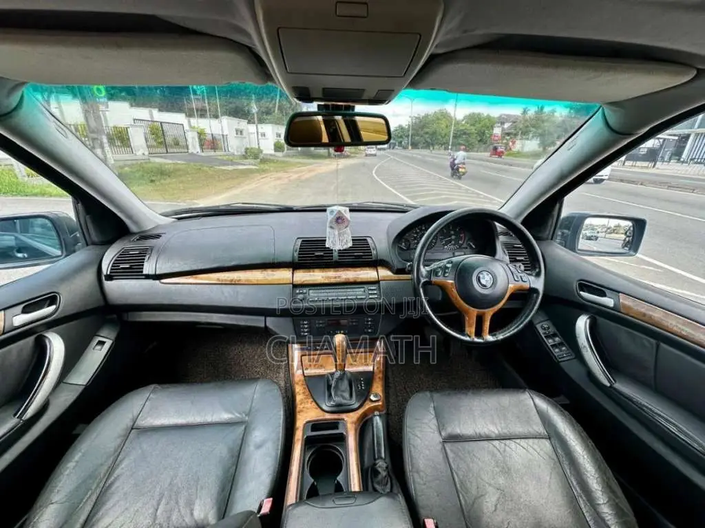 BMW X5 2002 SUV (Used)