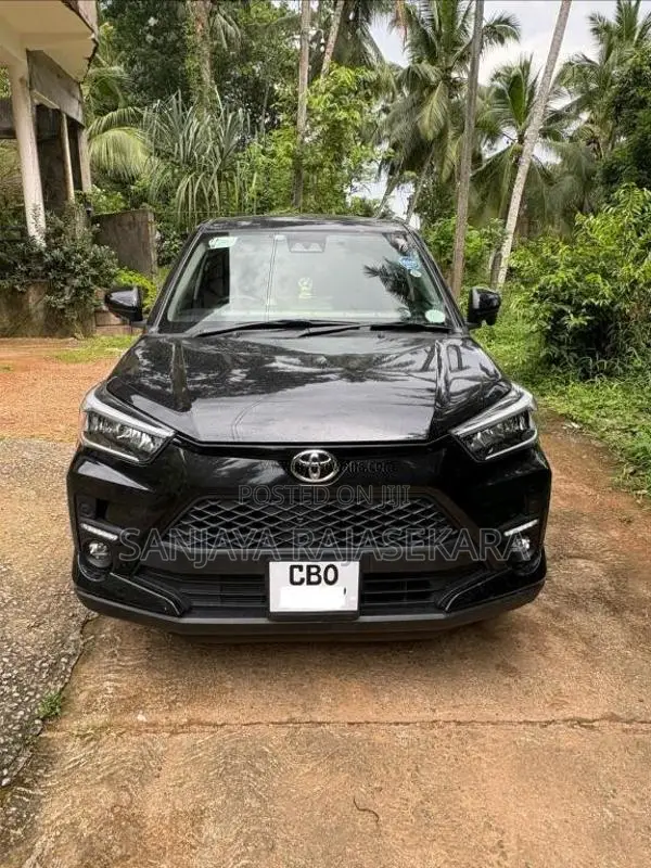 Toyota Raize 2022 SUV (Used)