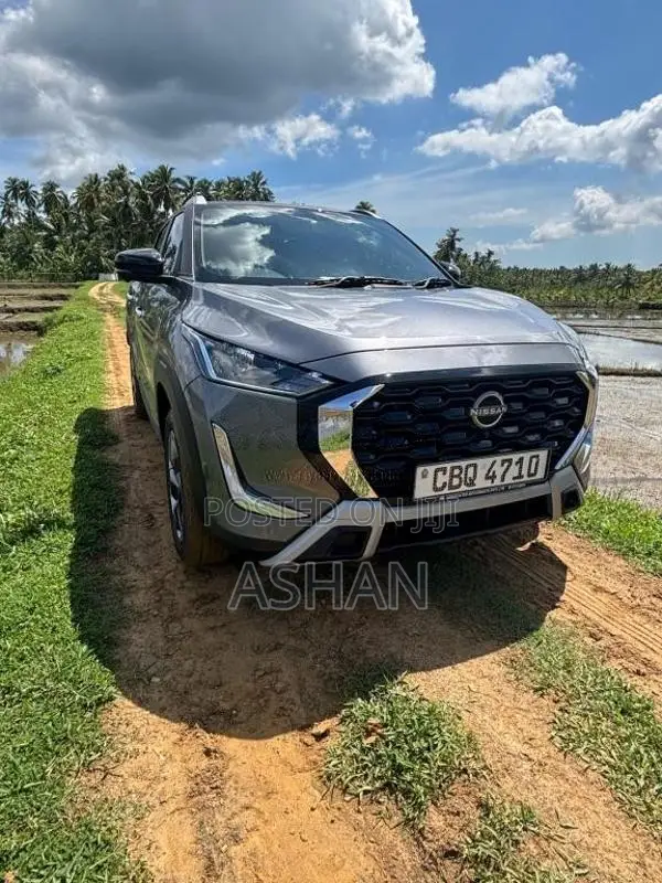 Nissan Magnite 2025 SUV (Used)