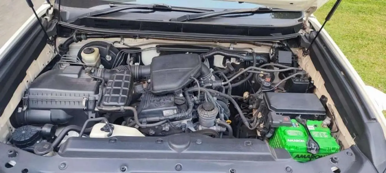 Toyota Land Cruiser 2013 SUV (Used)