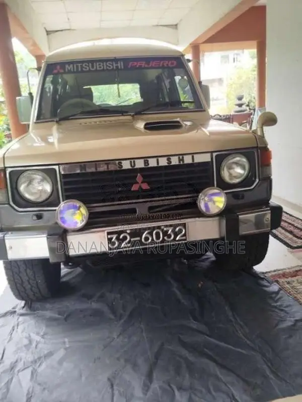 Mitsubishi Pajero 1988 SUV (Used)