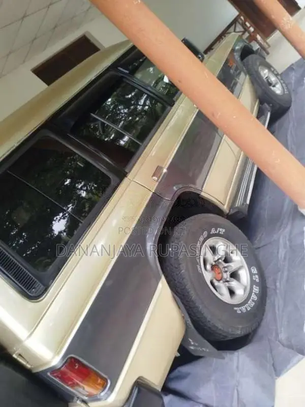 Mitsubishi Pajero 1988 SUV (Used)