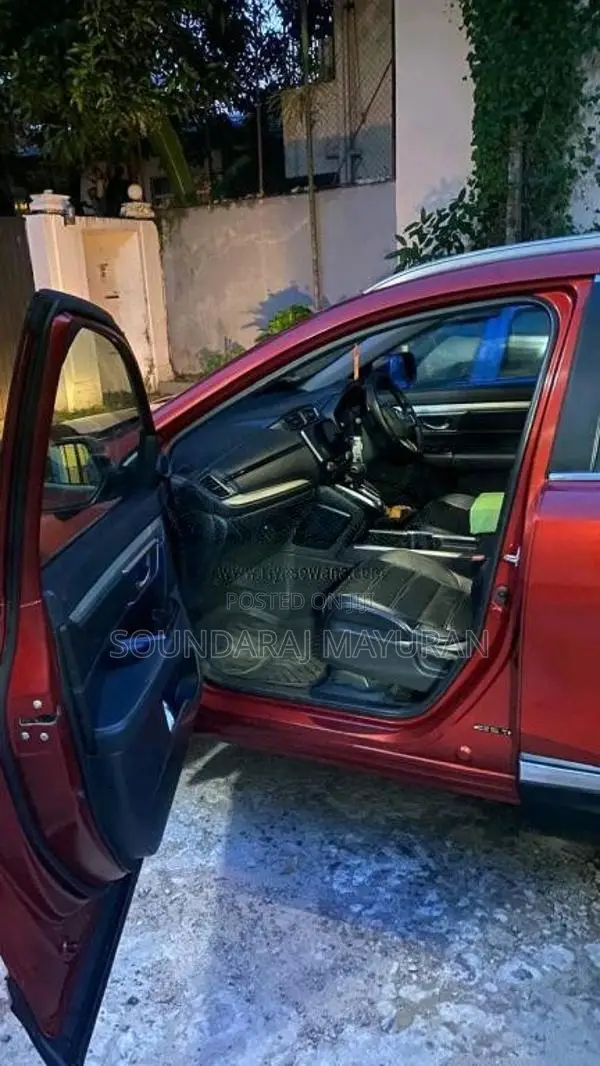 Honda CRV 2018 SUV (Used)