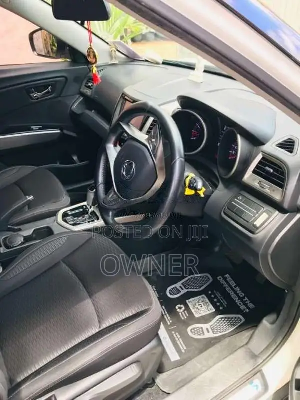 Micro Tivoli 2017 SUV (Used)