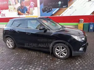 Micro Tivoli 2016 SUV (Used)