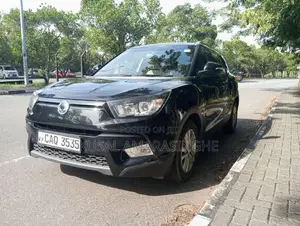 Micro Tivoli 2016 SUV (Used)