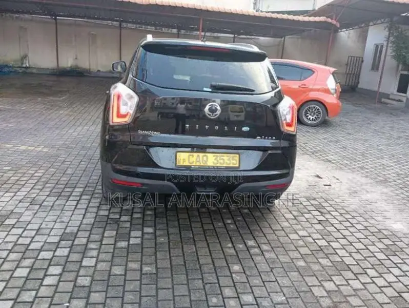 Micro Tivoli 2016 SUV (Used)