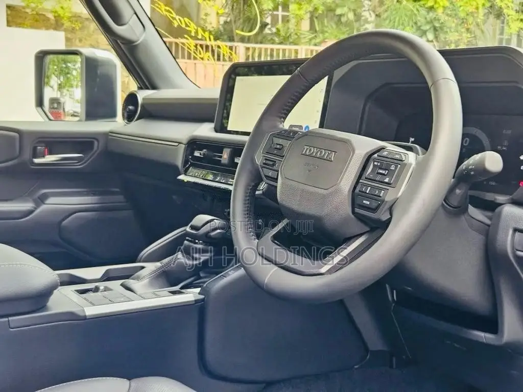 Toyota Prado LC250 VX 2025 SUV Unregistered (Recondition)