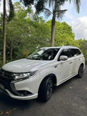 Mitsubishi Outlander 2016 SUV (Used)