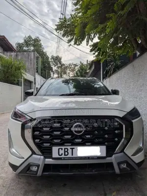 Nissan Magnite 2025 SUV (Used)