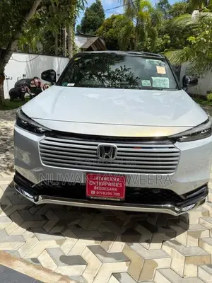 Honda Vezel Z Play 2025 SUV Unregistered (Recondition)