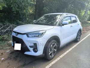 Toyota Raize 2025 SUV (Used)