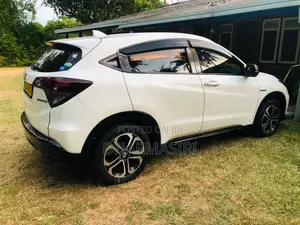Honda Vezel 2014 SUV (Used)