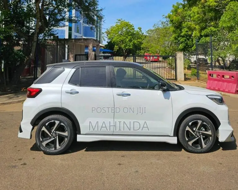 Toyota Raize Hybrid 2026 SUV Brand New