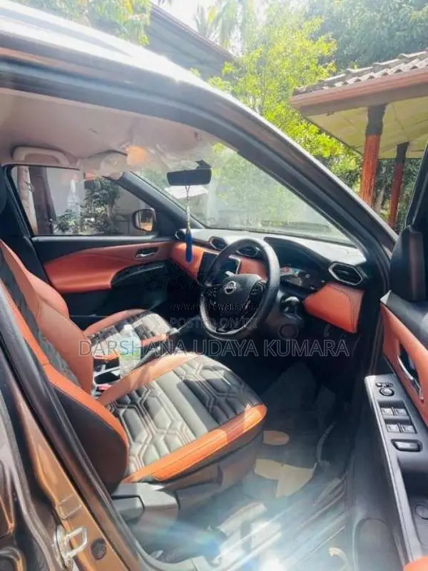 Nissan Magnite 2025 SUV (Used)