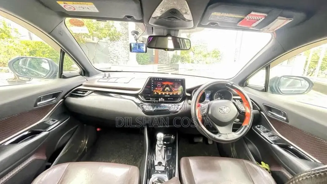 Toyota CHR 2018 SUV (Used)