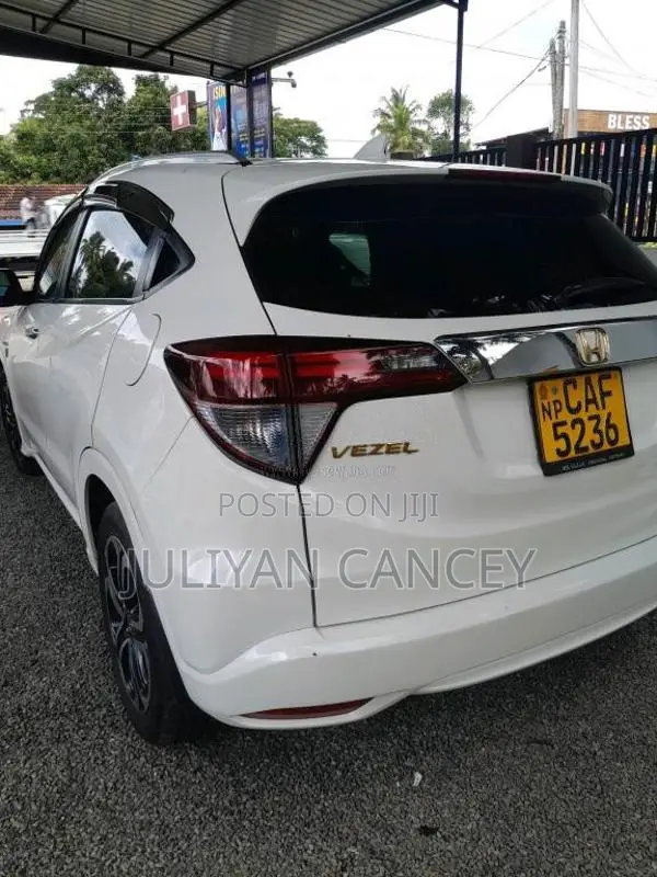 Honda Vezel 2015 SUV (Used)