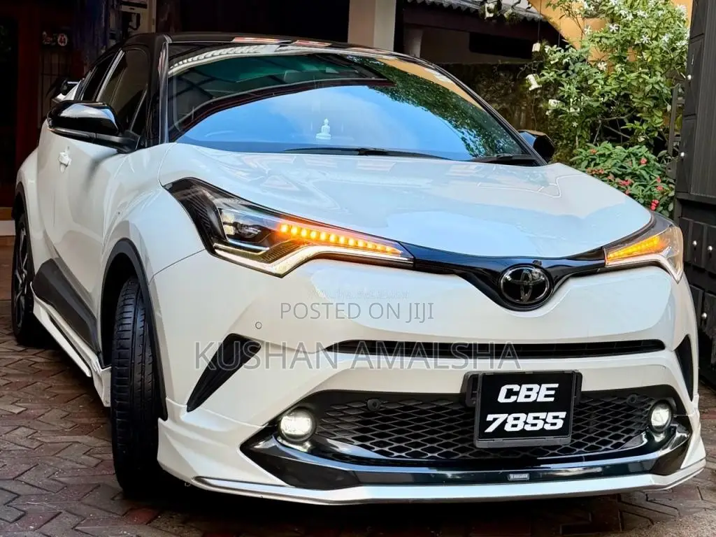 Toyota CHR 2018 SUV (Used)