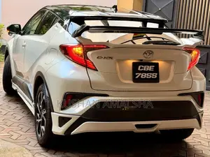 Toyota CHR 2018 SUV (Used)