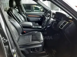 Range-Rover Discovery 2019 SUV (Used)