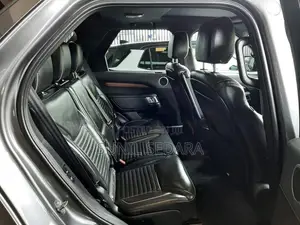 Range-Rover Discovery 2019 SUV (Used)