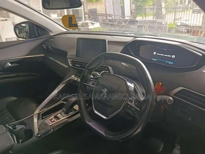 Peugeot 5008 2018 SUV (Used)