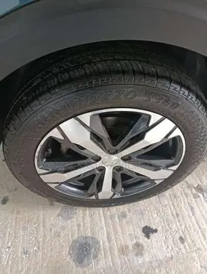 Peugeot 5008 2018 SUV (Used)
