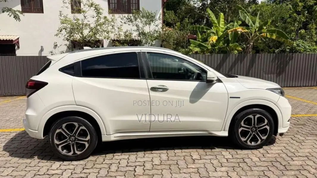 Honda Vezel 2016 SUV (Used)