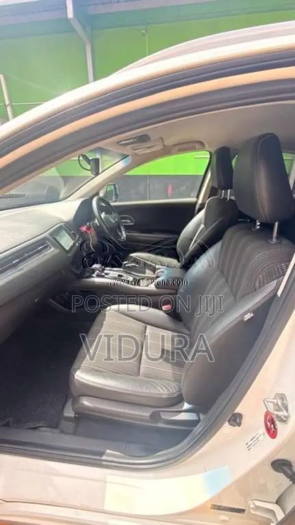 Honda Vezel 2016 SUV (Used)