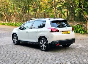 Peugeot 2008 Peugeot 2017 SUV (Used)