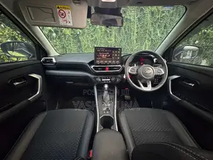 Daihatsu Rocky G Premium 2023 SUV (Used)