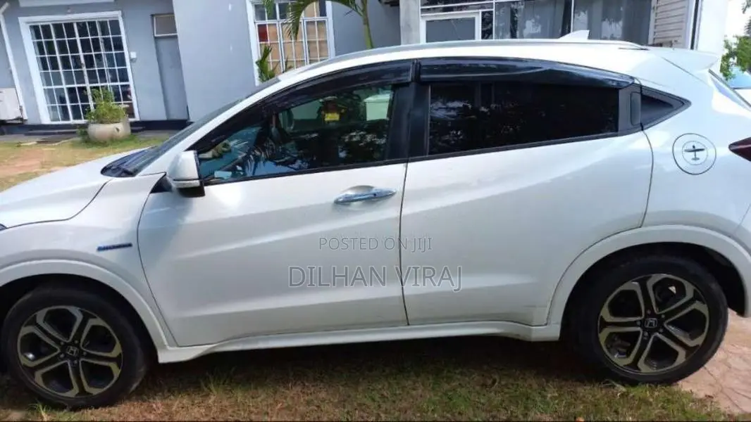Honda Vezel 2015 SUV (Used)