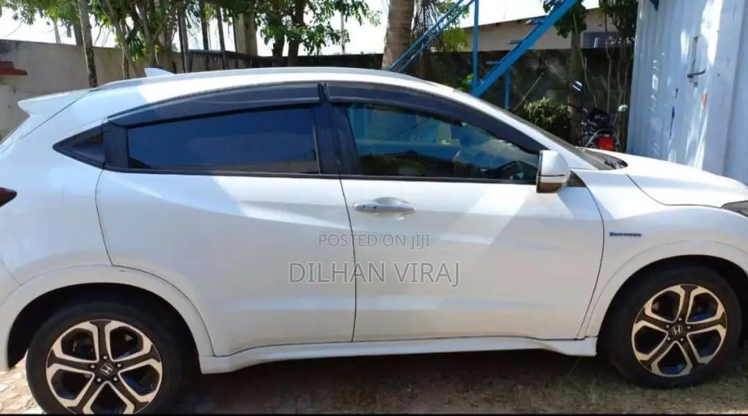 Honda Vezel 2015 SUV (Used)