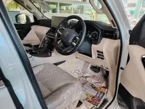 Toyota Lc 300 2025 SUV (Used)